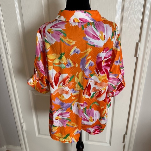 BELLDINI Bright Colorful Floral Short Sleeve Silky Satin Top Size 1x NWOT - Picture 2 of 6
